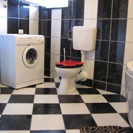 Laura Apartment